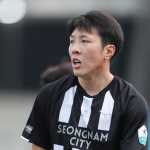 Shin Jae-won : « Lee Young-min a dit qu&rsquo;il ferait de moi un joueur de l&rsquo;équipe nationale »